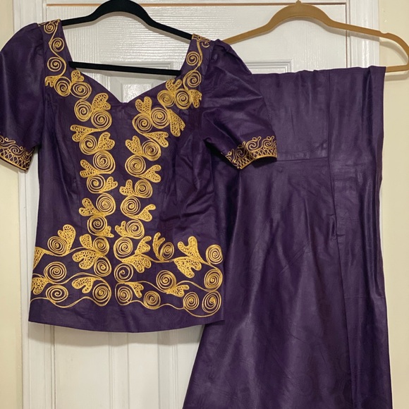 Two piece skirt set - Picture 1 of 2